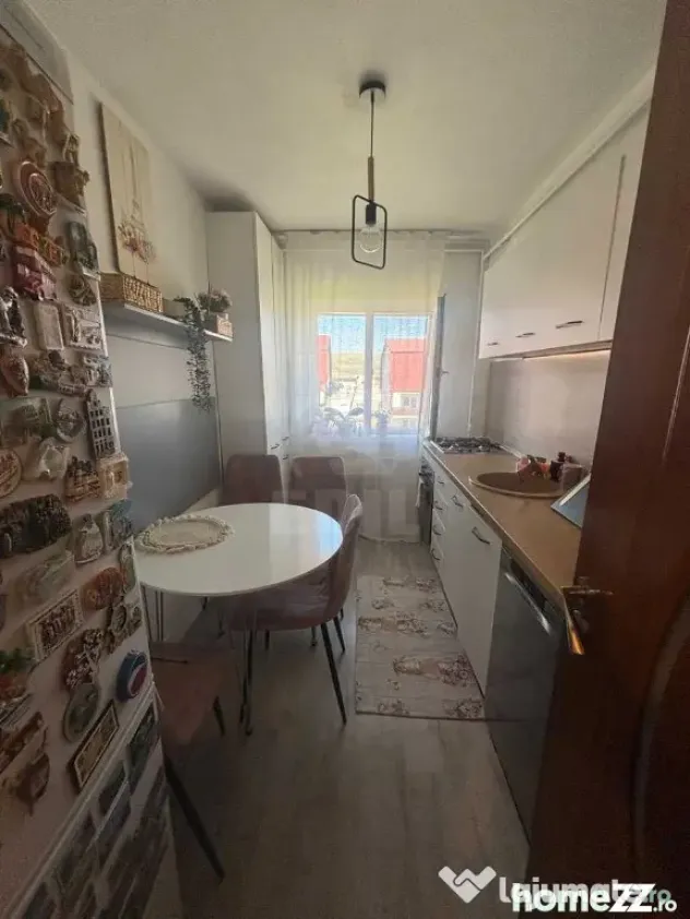 Apartament 2 camere decomandat zona Eroilor - Floresti (Cluj)