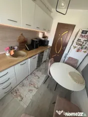 Apartament 2 camere decomandat zona Eroilor