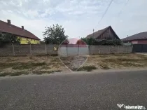 Casă cu gradina mare