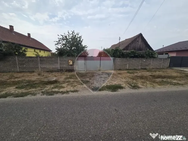 Casă cu gradina mare - Madaras (Bihor)