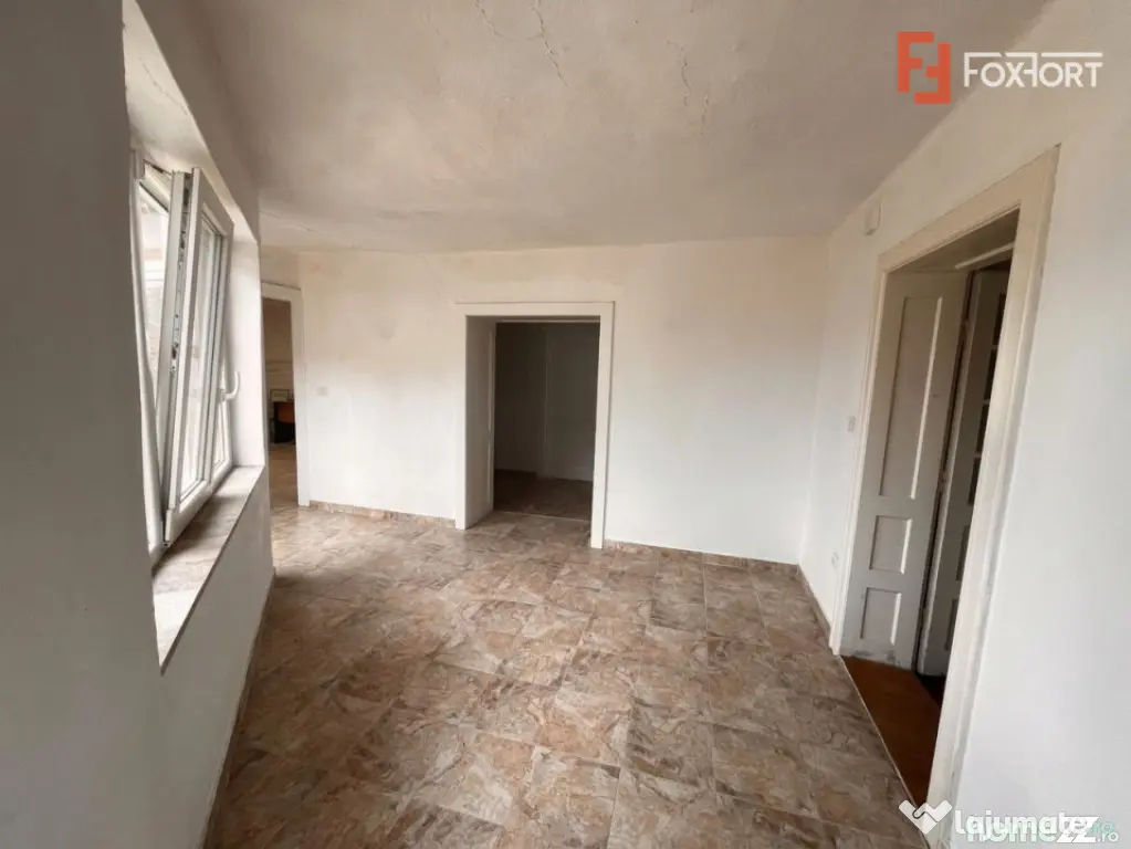 Casa cu teren de 1438 mp de vanzare - Recas - Recas (Timis)