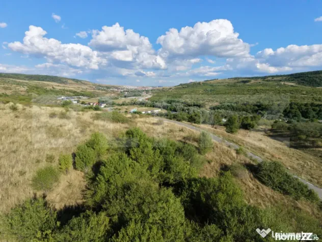 Teren extravilan SunGarden - 2200 mp - Baciu (Cluj)