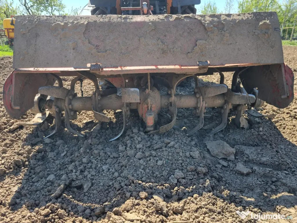 Tractor Agria 4900 cu cupa si freza