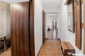 Apartament cu 3 camere și două balcoane, într-o oază de 