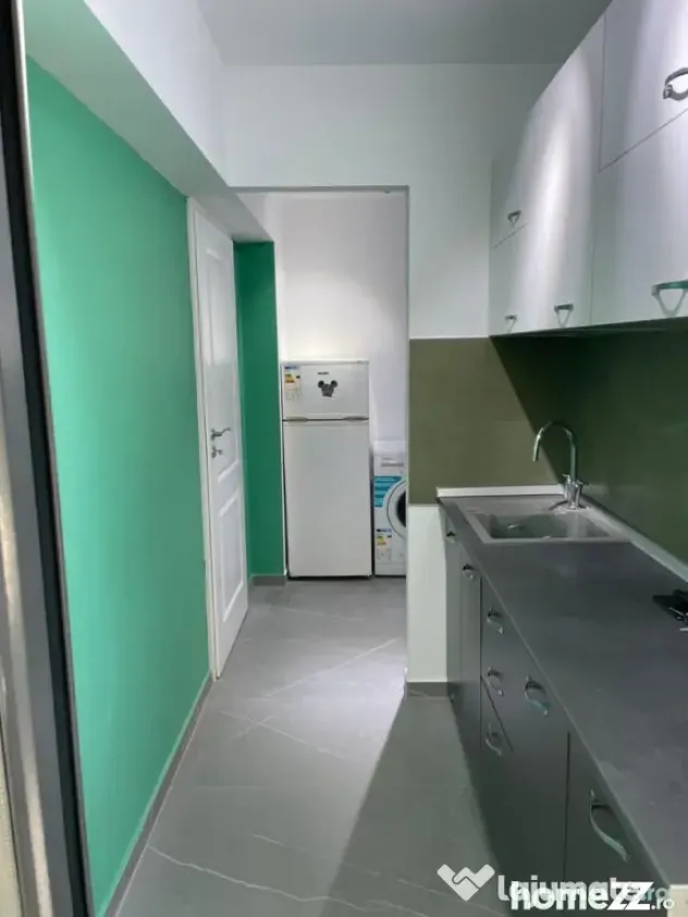 Dristor metrou etaj 3 decomandat - Bucuresti (Bucuresti-Ilfov)