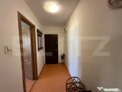 Apartament 2 camere, etaj 3, balcon, complet mobilat și uti 