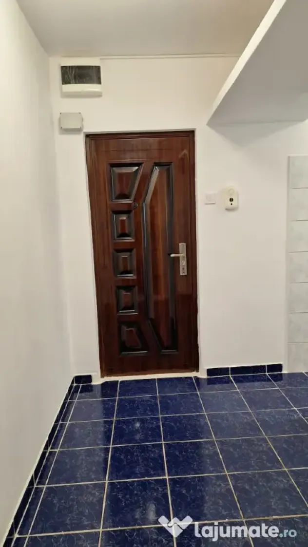 Apartament 2 camere, 40 mp, parter, Medgidia, central