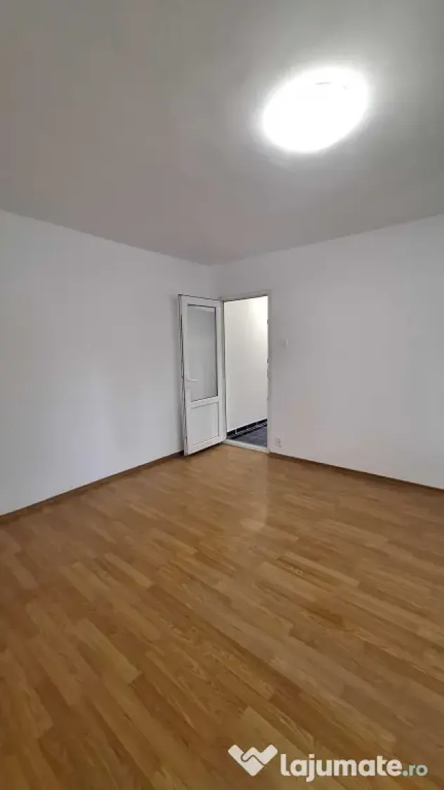Apartament 2 camere, 40 mp, parter, Medgidia, central