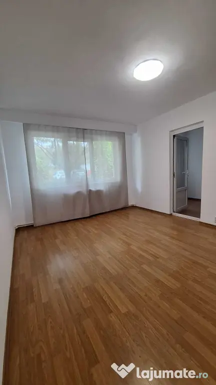 Apartament 2 camere, 40 mp, parter, Medgidia, central