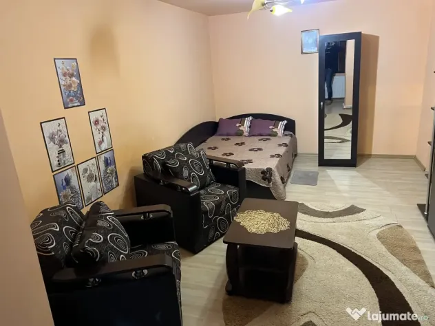 Garsonieră de închiriat