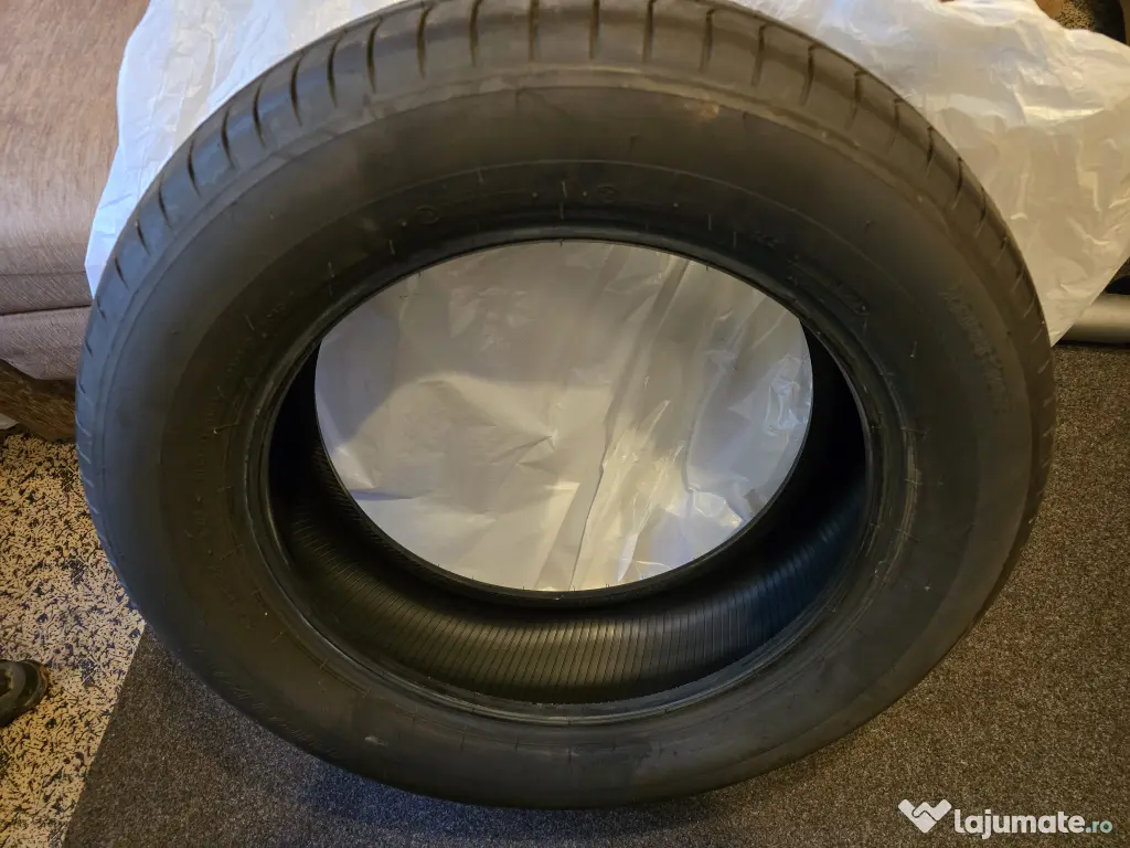 4 Anvelope Bridgestone de vara 215/60 R17 96H absolut noi