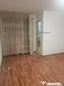 Garsonieră Aparatorii Patriei Etaj Intermediar