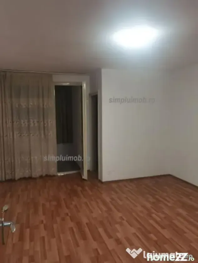 Garsonieră Aparatorii Patriei Etaj Intermediar - Bucuresti (Bucuresti-Ilfov)