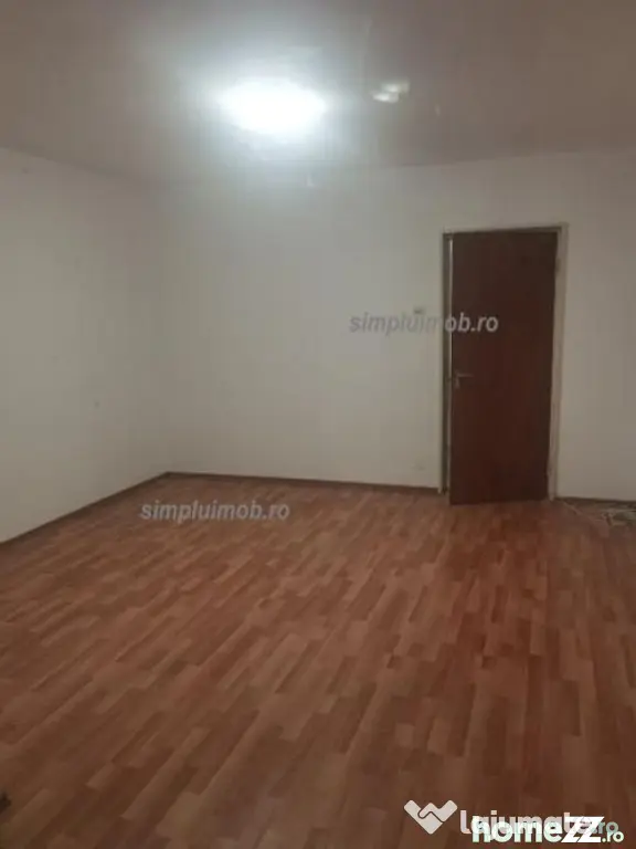 Garsonieră Aparatorii Patriei Etaj Intermediar - Bucuresti (Bucuresti-Ilfov)