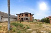 Vilă cu 5 camere de vânzare - Semlac