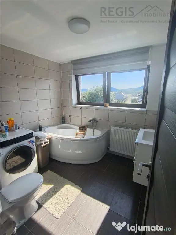 Apartament de 3 camere la vila , zona Bran - Bran (Brasov)