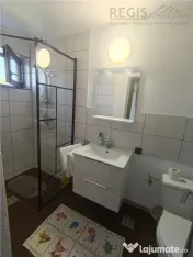 Apartament de 3 camere la vila , zona Bran