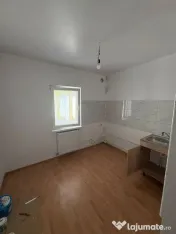 De inchiriat apartament cu 2 camere nemobilat, I. C. Frimu, etaj 3, 300 Eur