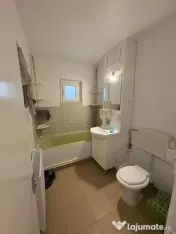 De inchiriat apartament cu 2 camere nemobilat, I. C. Frimu, etaj 3, 300 Eur