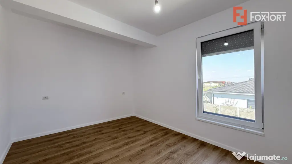 Comision % Duplex de vanzare 5 camere, cu toate utilitatile - Mosnita Noua (Timis)