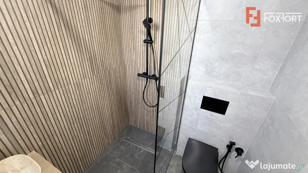 Comision % Duplex de vanzare 5 camere, cu toate utilitatile - Mosnita Noua (Timis)