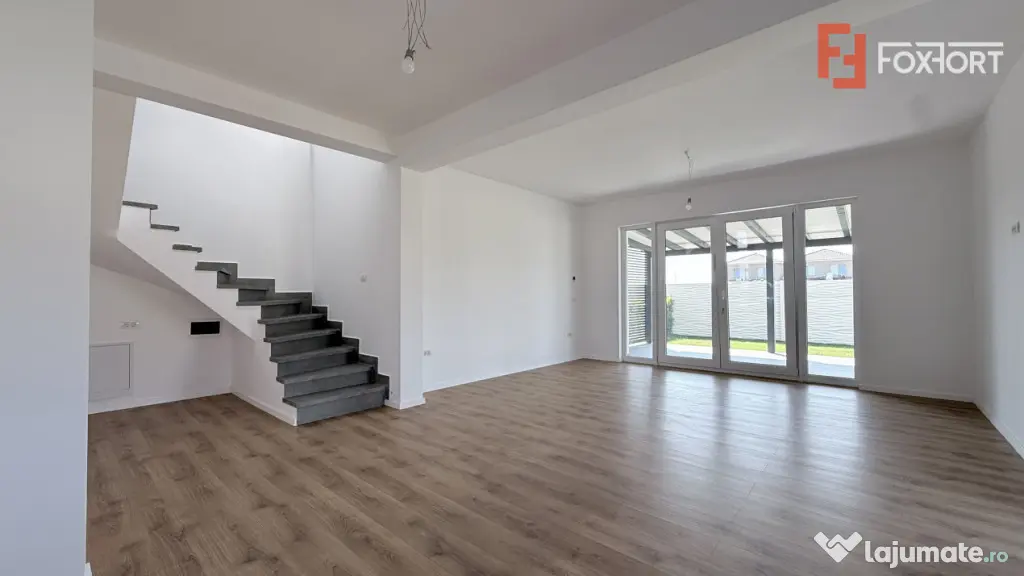 Comision % Duplex de vanzare 5 camere, cu toate utilitatile - Mosnita Noua (Timis)