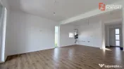 Comision % Duplex de vanzare 5 camere, cu toate utilitatile 