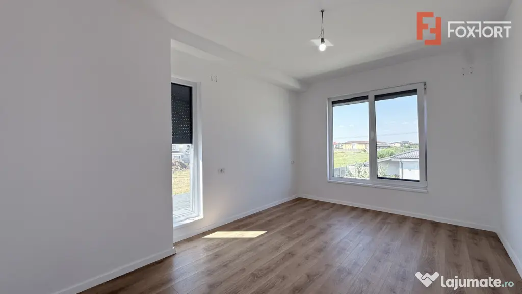 Comision % Duplex de vanzare 5 camere, cu toate utilitatile - Mosnita Noua (Timis)