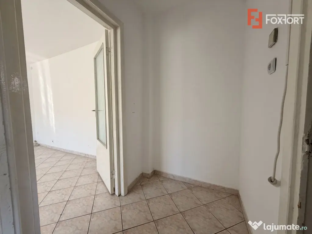 Etaj intermediar, 2 camere - 51 mp, Zona Liviu Rebreanu - Sa - Timisoara (Timis)