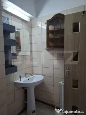 ???? Apartament 3 camere, decomandat, în centrul orașului