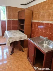 Apartament 2 camere decomandat, 50 mp, zona Rovine