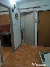 Apartament 2 camere decomandat, 50 mp, zona Rovine