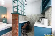 Apartament cu trei unitati locative, baie si bucatarie fieca