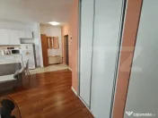 Apartament 2 camere, la cheie, parcare, zona Vivo 