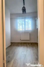 De vanzare apartament cu 2 camere, port, parter, 75.000 euro 