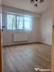 De vanzare apartament cu 2 camere, port, parter, 75.000 euro 