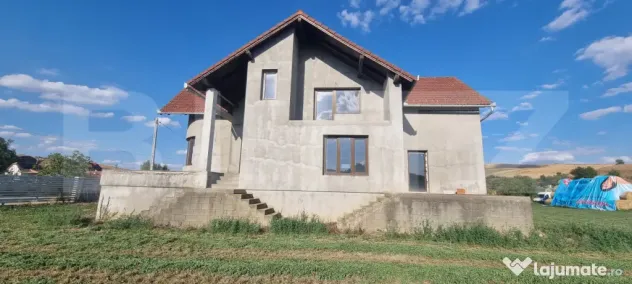 Casa cu etaj 5 camere - Boldut (Cluj)