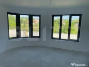 Casa cu etaj 5 camere 