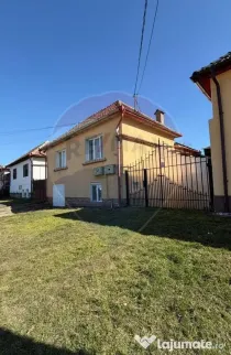 Casă de vânzare in Axente Sever, nr. 557 jud. Sibiu, 4 camere