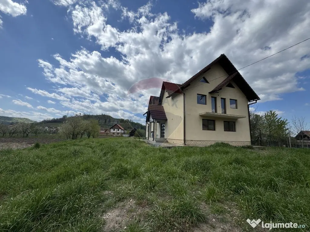 Casă nouă în Moșna – priveliște superbă spre biserica fortificată - Mosna (Sibiu)