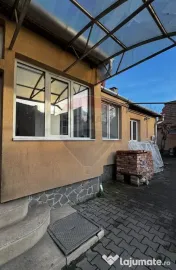 Casă pe un nivel aproape de centrul orașului