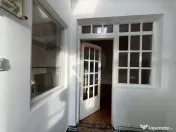Casă pe un nivel aproape de centrul orașului
