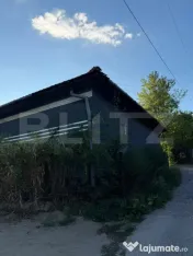 Casă de vânzare cu teren-ideală pentru o familie într-o 