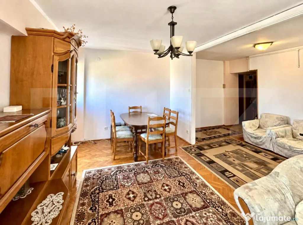 Apartament 3 camere, 80 mp, 2 balcoane, zona Centrala - Alba Iulia (Alba)