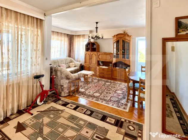Apartament 3 camere, 80 mp, 2 balcoane, zona Centrala - Alba Iulia (Alba)