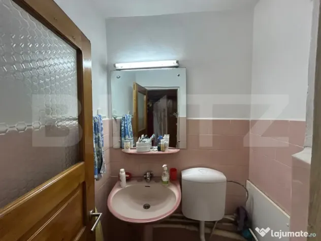Apartament spațios de 3 camere, 80 mp, 2 balcoane – Zonă - Alba Iulia (Alba)