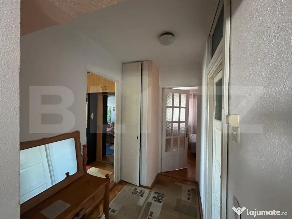Apartament spațios de 3 camere, 80 mp, 2 balcoane – Zonă - Alba Iulia (Alba)
