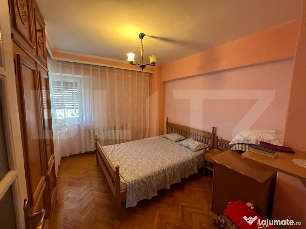 Apartament spațios de 3 camere, 80 mp, 2 balcoane – Zonă - Alba Iulia (Alba)