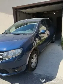 Vând Dacia Logan