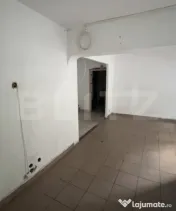 Spațiu comercial stradal, 42 mp 